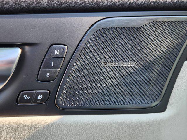 new 2026 Volvo XC60 car, priced at $63,935