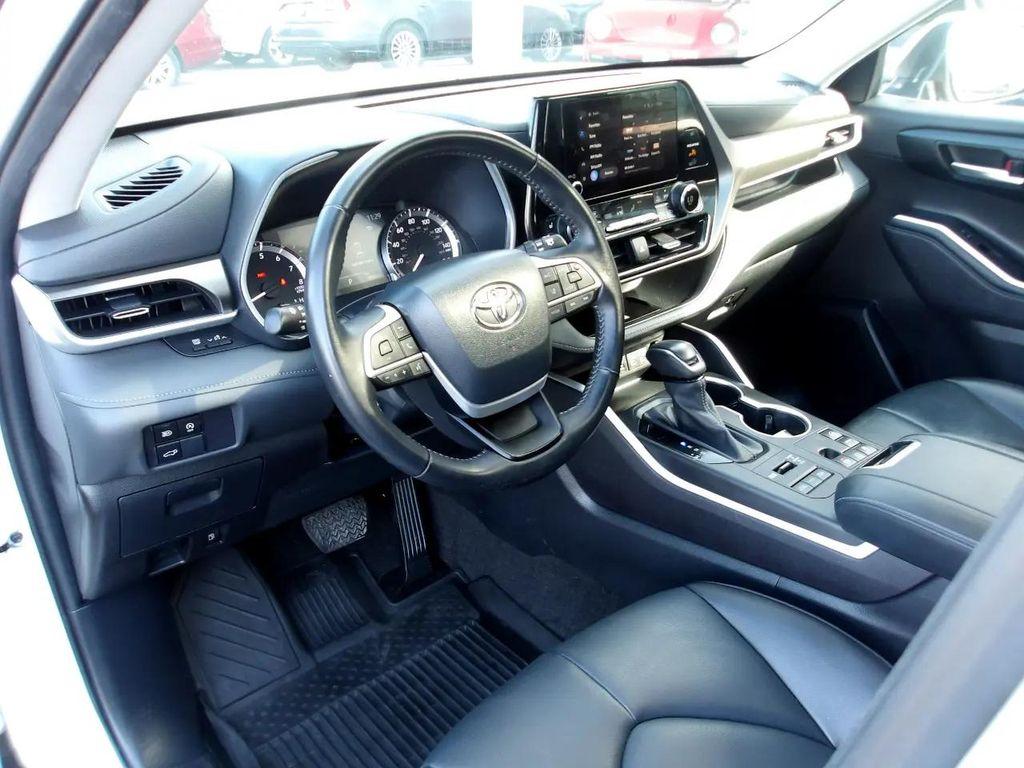used 2023 Toyota Highlander car, priced at $41,995