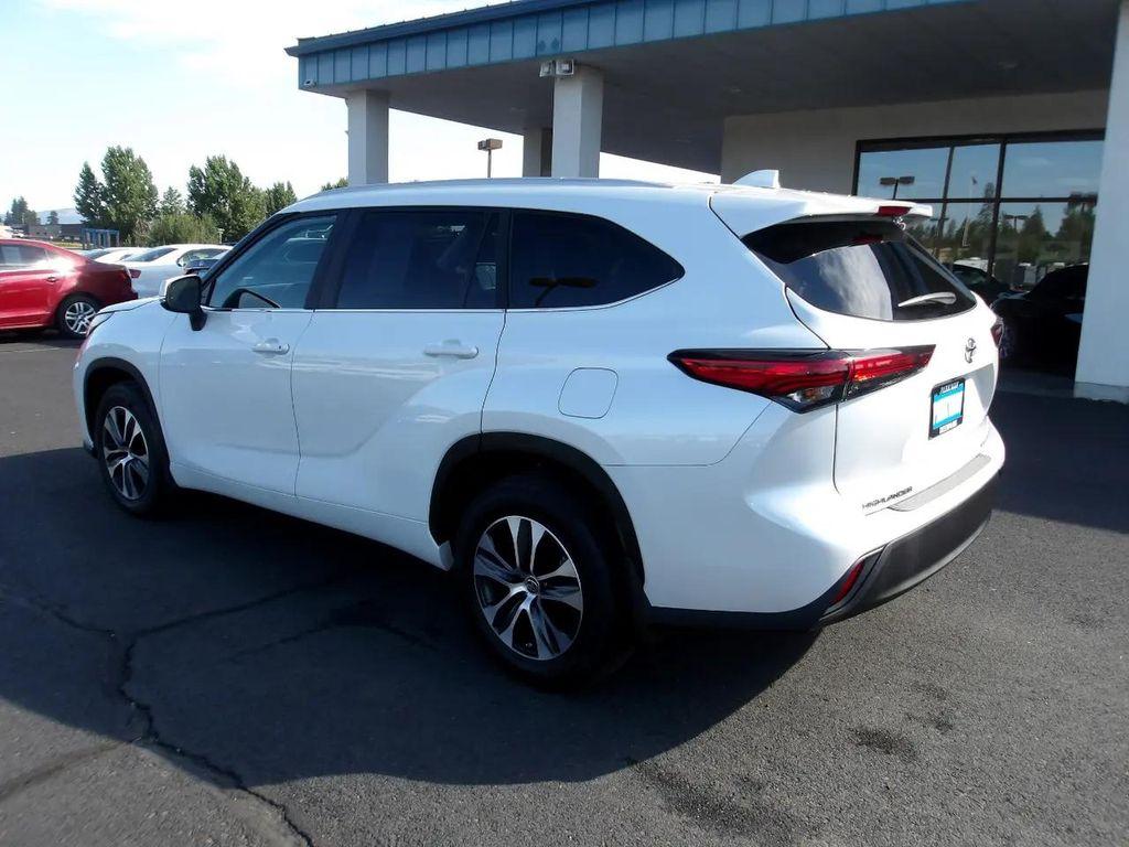 used 2023 Toyota Highlander car, priced at $41,995