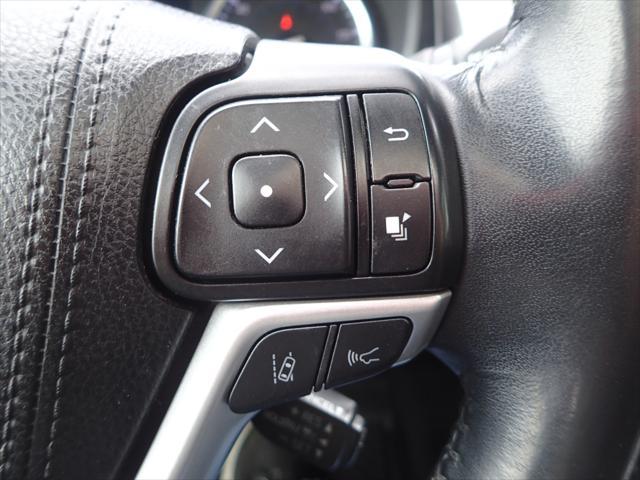 used 2017 Toyota Highlander car, priced at $16,485