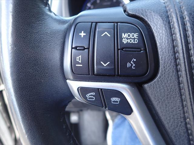 used 2015 Toyota Highlander car, priced at $17,985