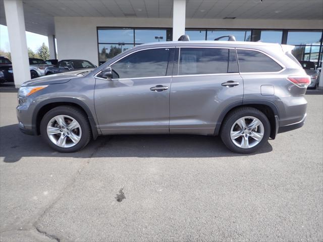 used 2015 Toyota Highlander car, priced at $17,985