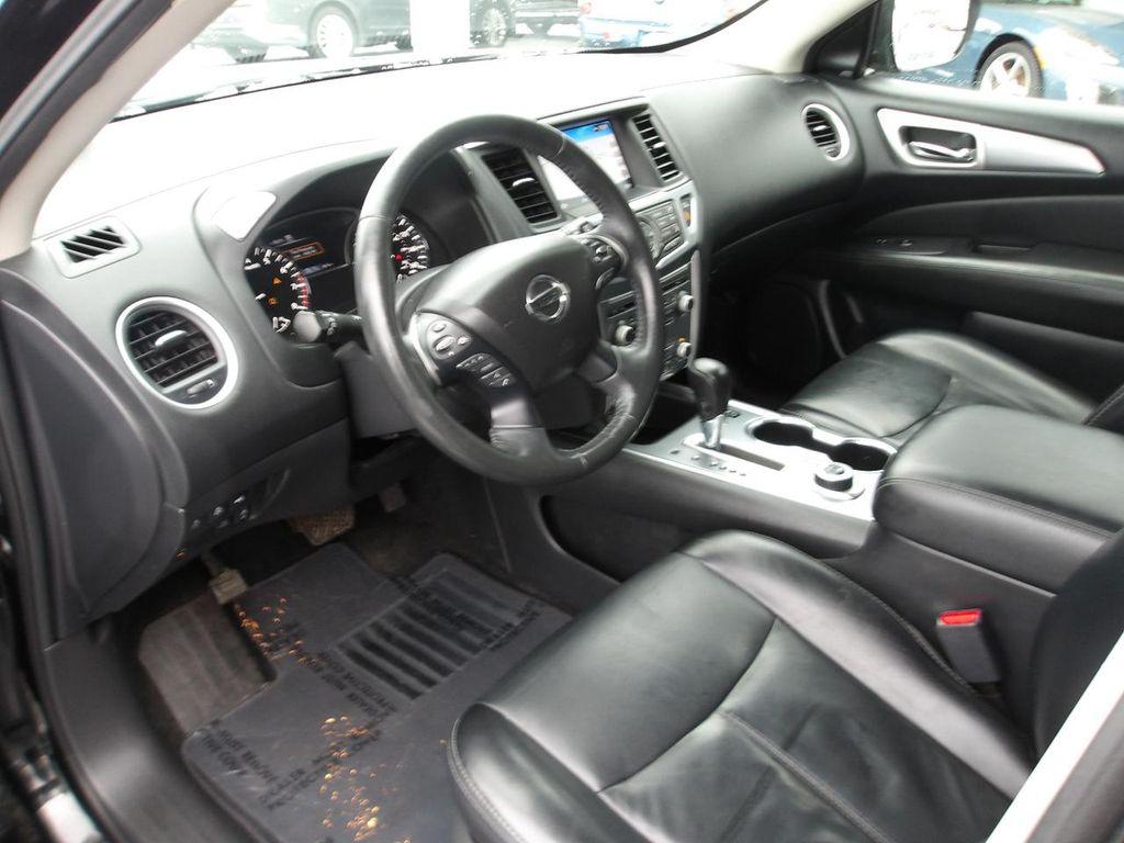 used 2018 Nissan Pathfinder car