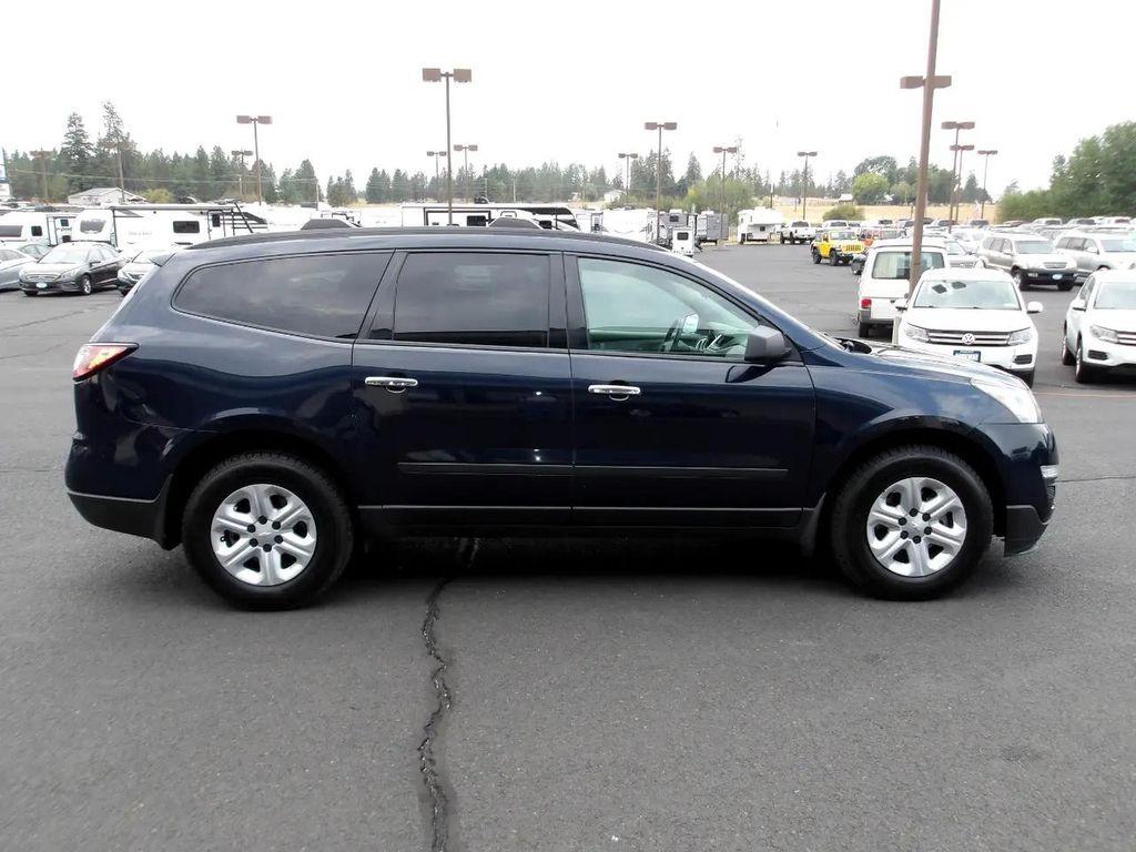 used 2016 Chevrolet Traverse car, priced at $11,995