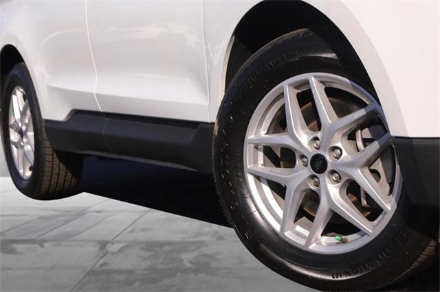 used 2024 Ford Edge car, priced at $21,950