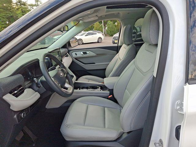 used 2025 Ford Explorer car, priced at $39,495