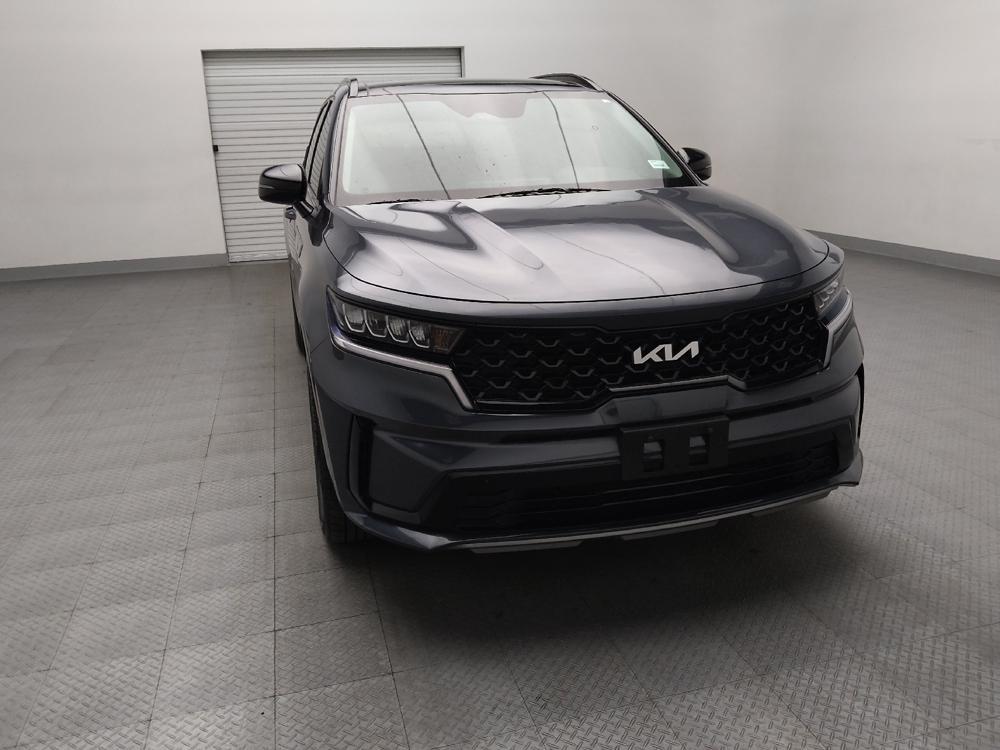 used 2022 Kia Sorento car, priced at $22,895