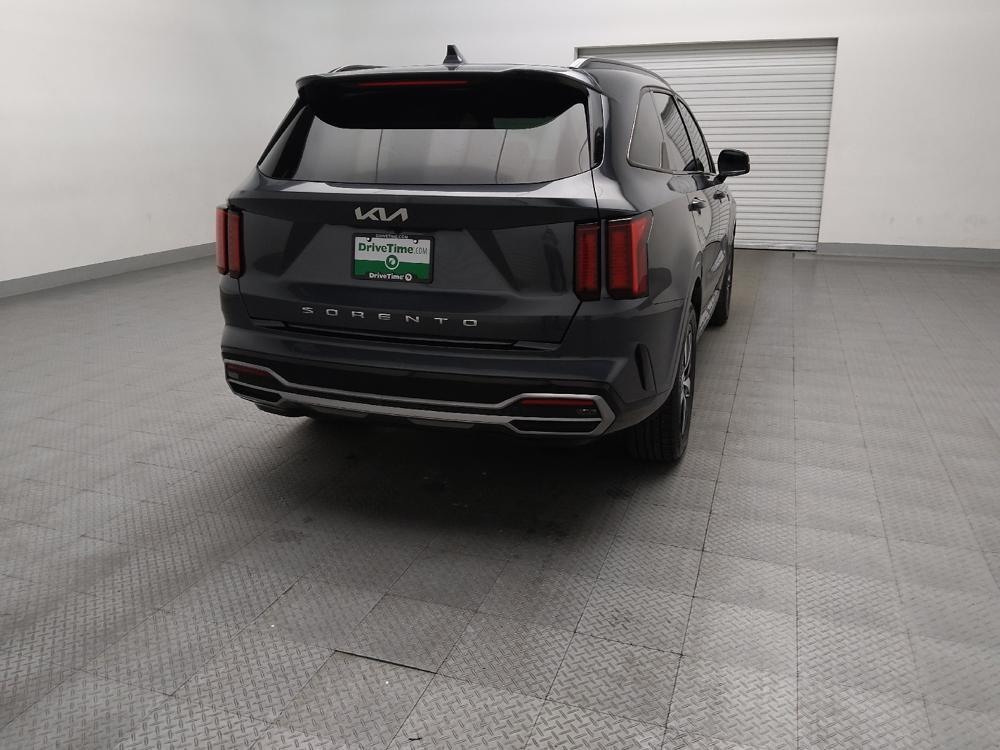 used 2022 Kia Sorento car, priced at $22,895