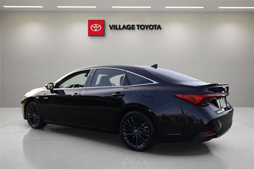 used 2019 Toyota Avalon Hybrid car, priced at $28,492