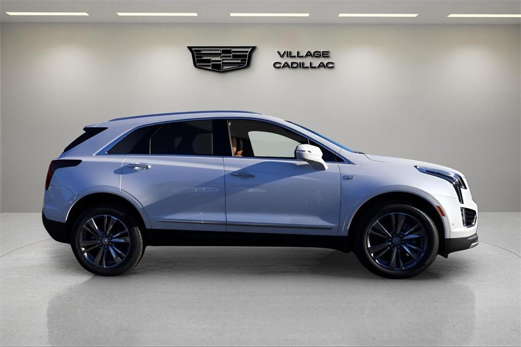 new 2026 Cadillac XT5 car, priced at $59,195