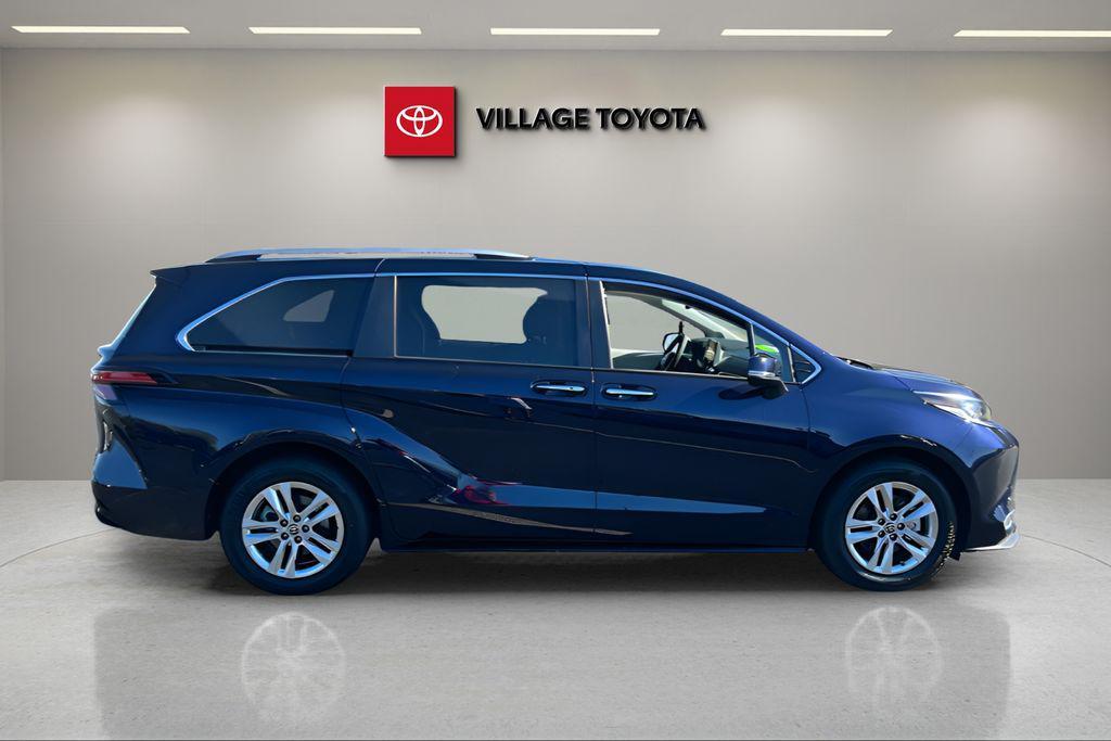 used 2022 Toyota Sienna car, priced at $39,991