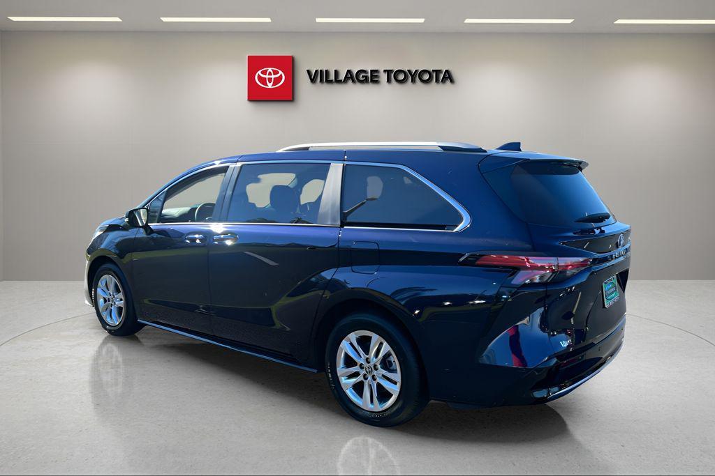 used 2022 Toyota Sienna car, priced at $39,991