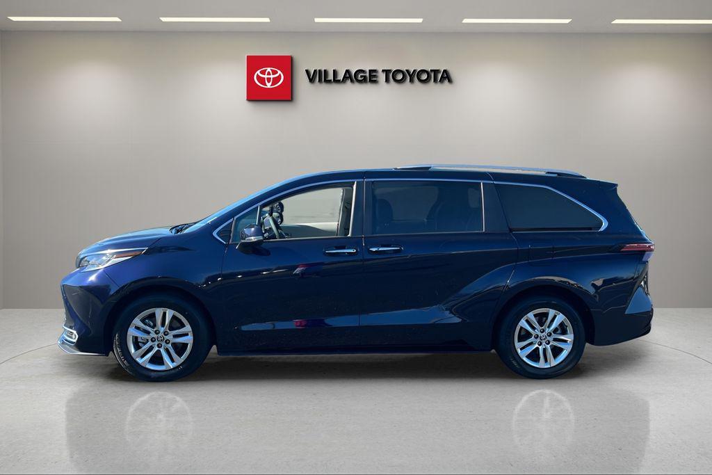 used 2022 Toyota Sienna car, priced at $39,991