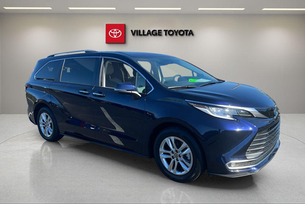 used 2022 Toyota Sienna car, priced at $39,991