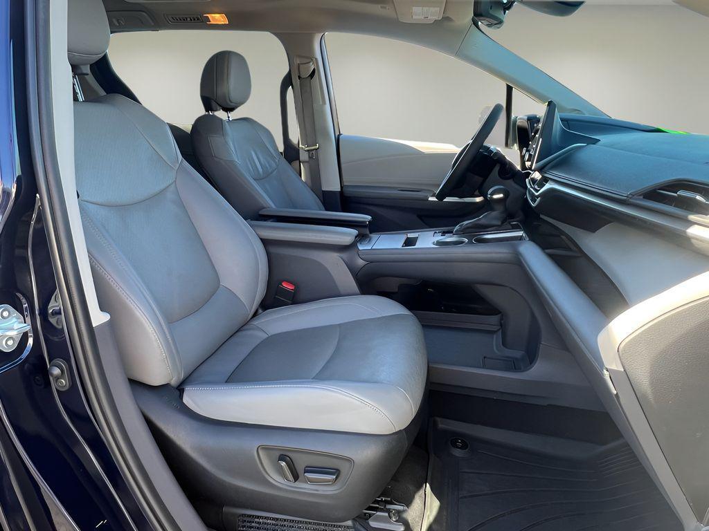 used 2022 Toyota Sienna car, priced at $39,991