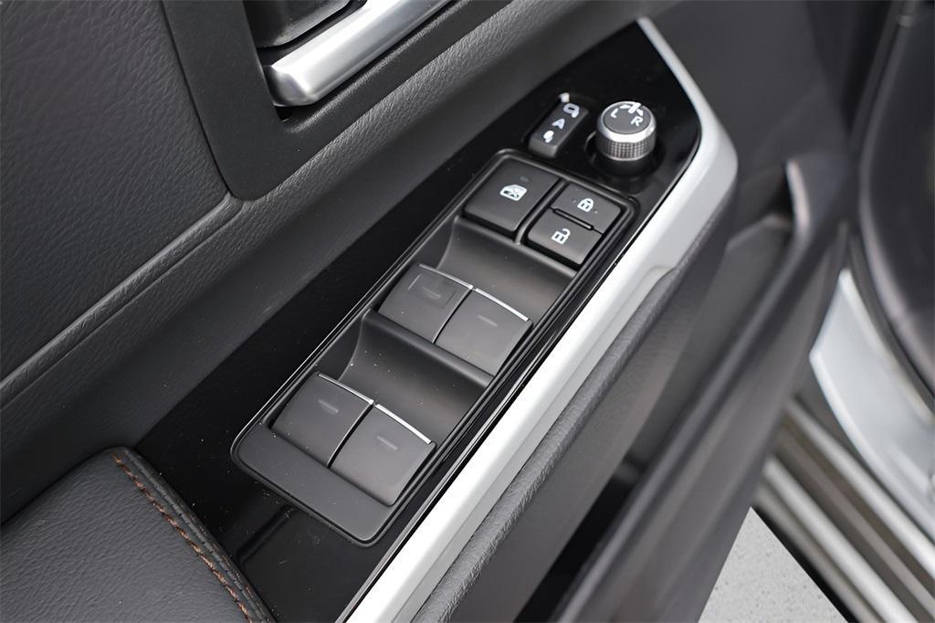 new 2026 Toyota Sienna car, priced at $53,497