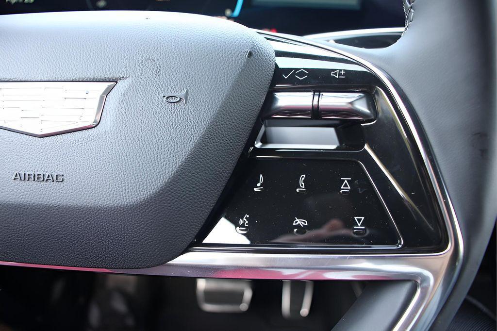 new 2026 Cadillac VISTIQ car, priced at $78,215