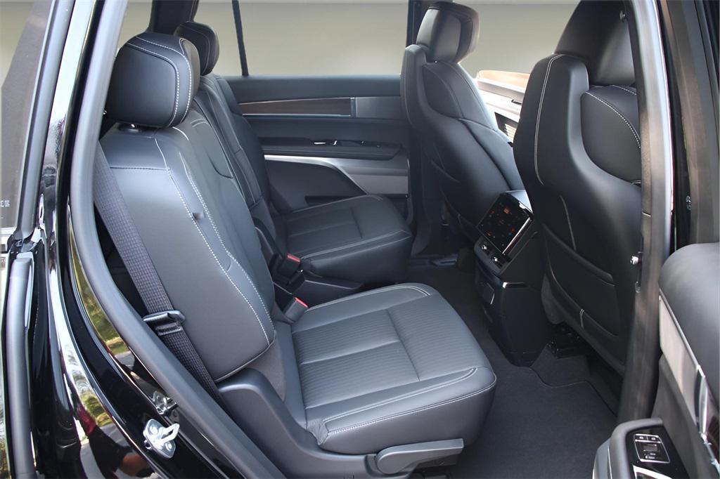 new 2026 Cadillac VISTIQ car, priced at $78,215