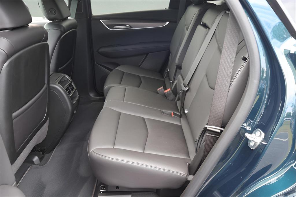 new 2026 Cadillac XT5 car, priced at $48,915