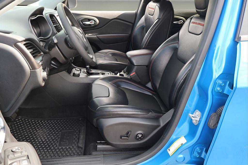 used 2020 Jeep Cherokee car, priced at $19,692