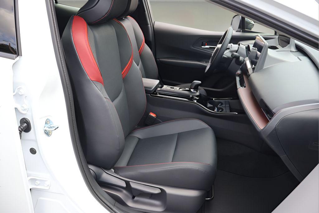 new 2026 Toyota Prius Plug-In Hybrid car, priced at $40,624