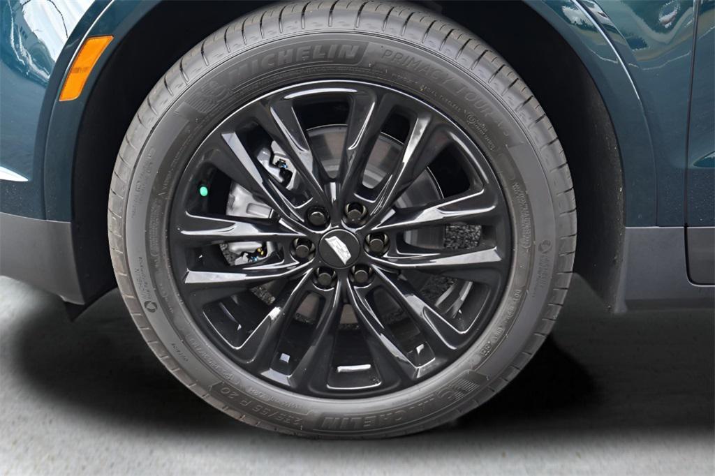 new 2026 Cadillac XT5 car, priced at $47,740