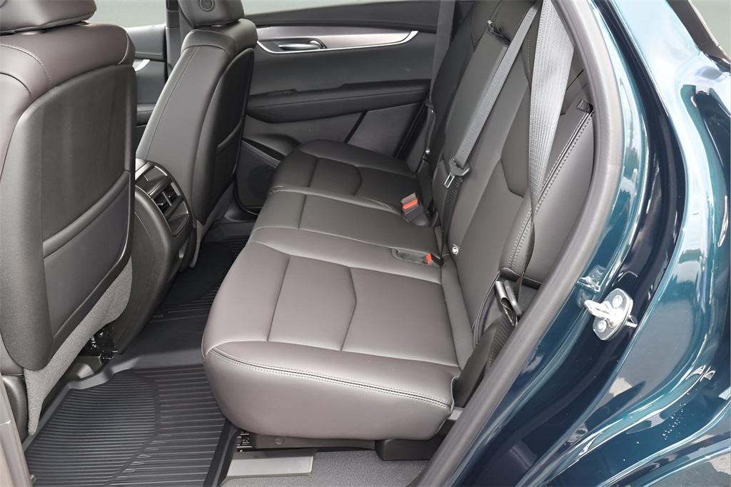 new 2026 Cadillac XT5 car, priced at $47,740