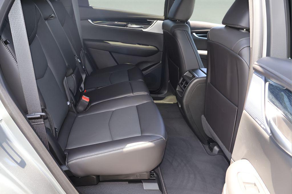new 2026 Cadillac XT5 car, priced at $55,609