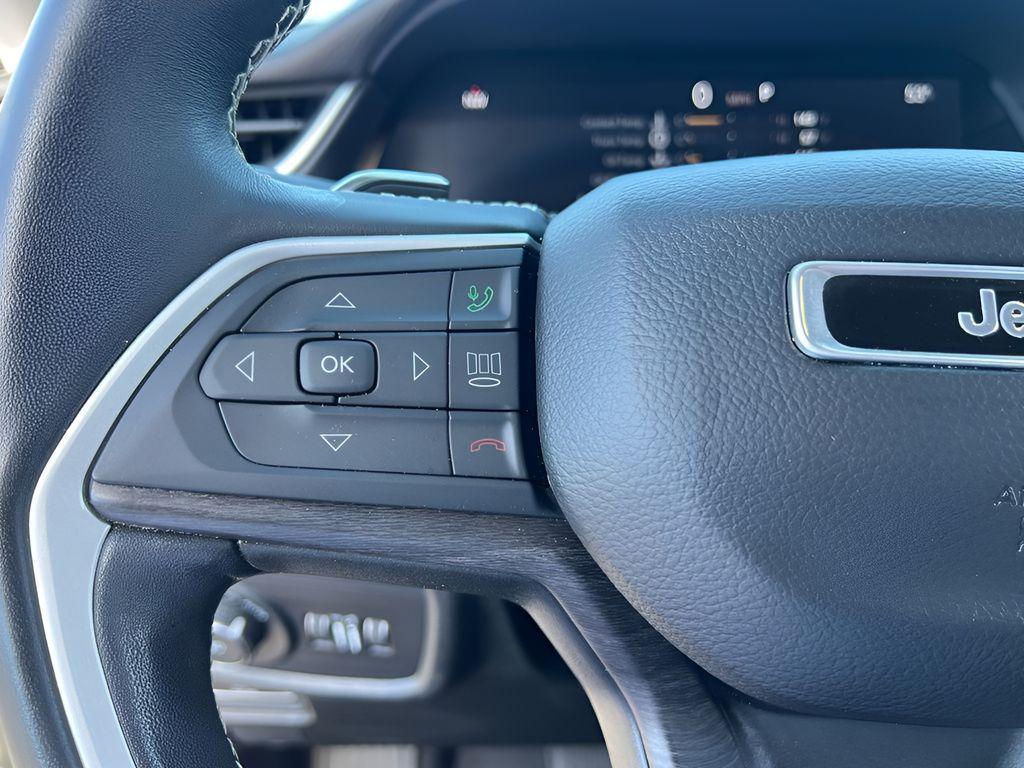 used 2022 Jeep Grand Cherokee car, priced at $25,991