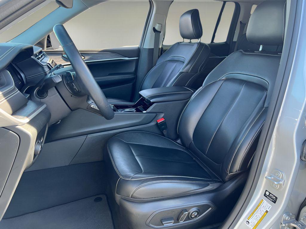 used 2022 Jeep Grand Cherokee car, priced at $25,991