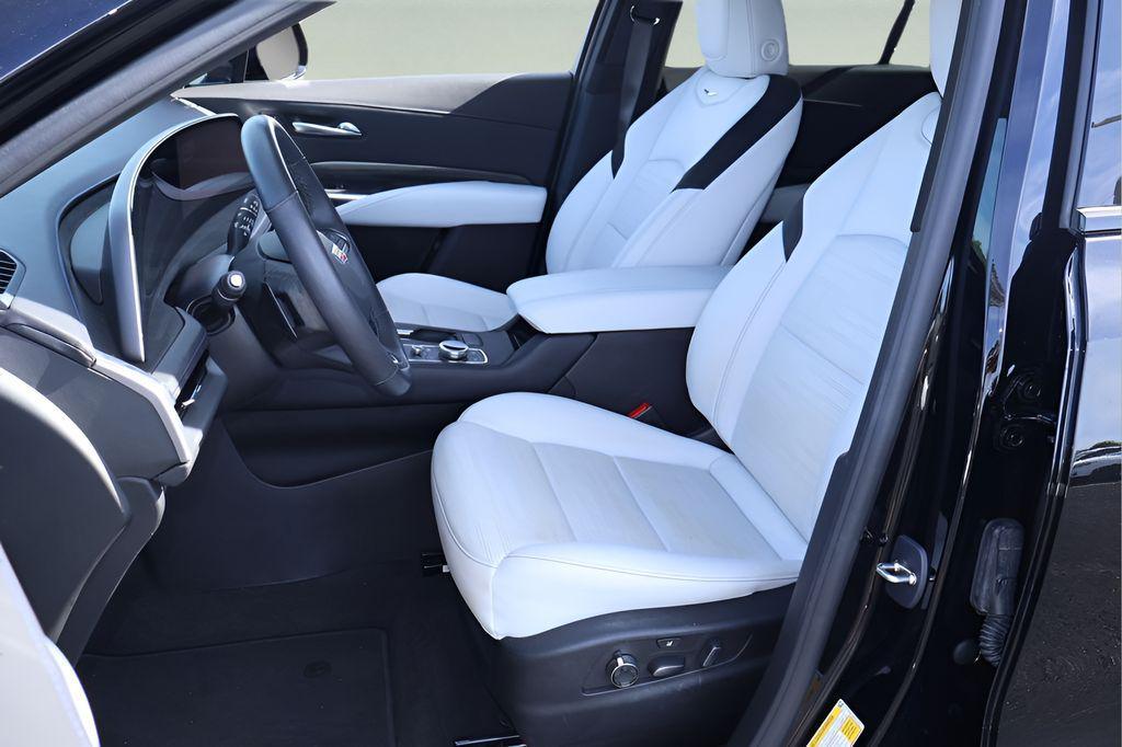 used 2024 Cadillac XT4 car, priced at $35,993