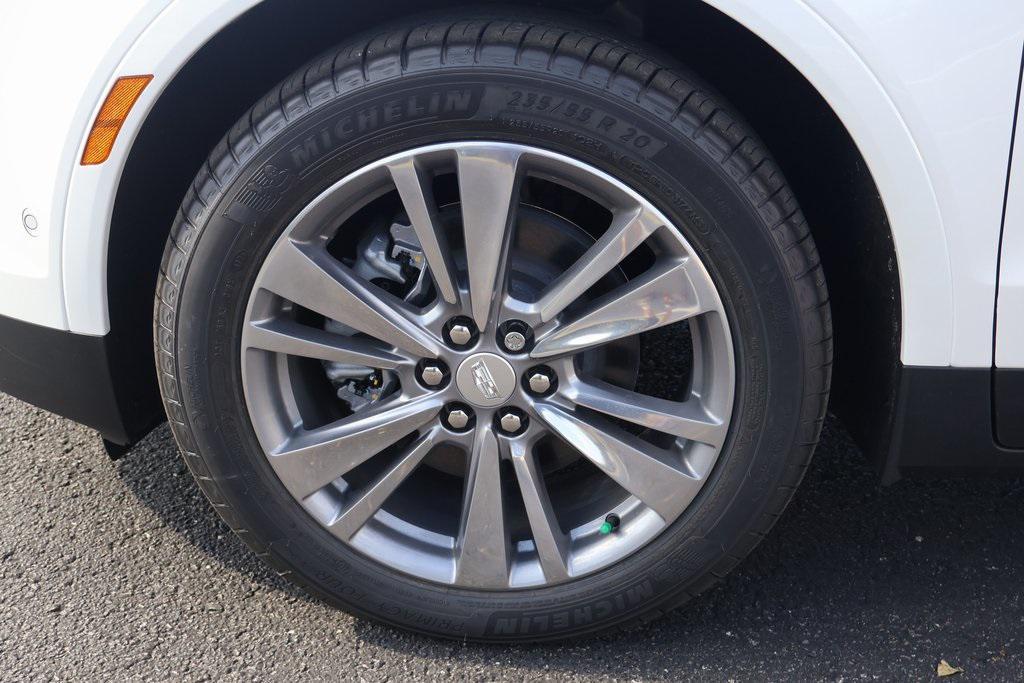 new 2026 Cadillac XT5 car, priced at $58,195