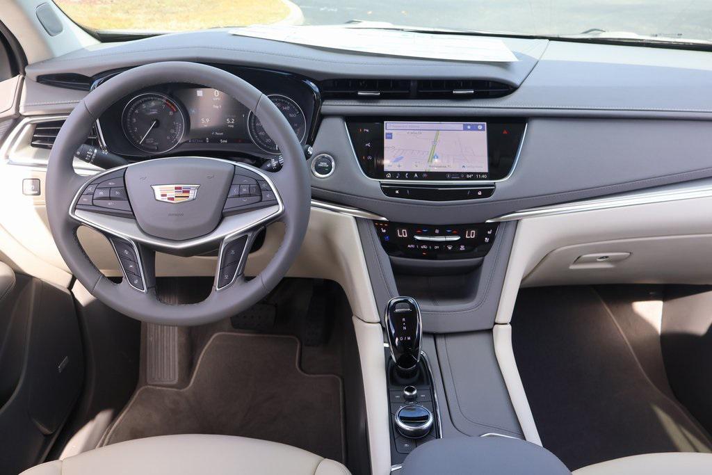 new 2026 Cadillac XT5 car, priced at $58,195