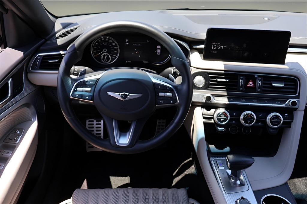 2023 Vik Black Genesis G70