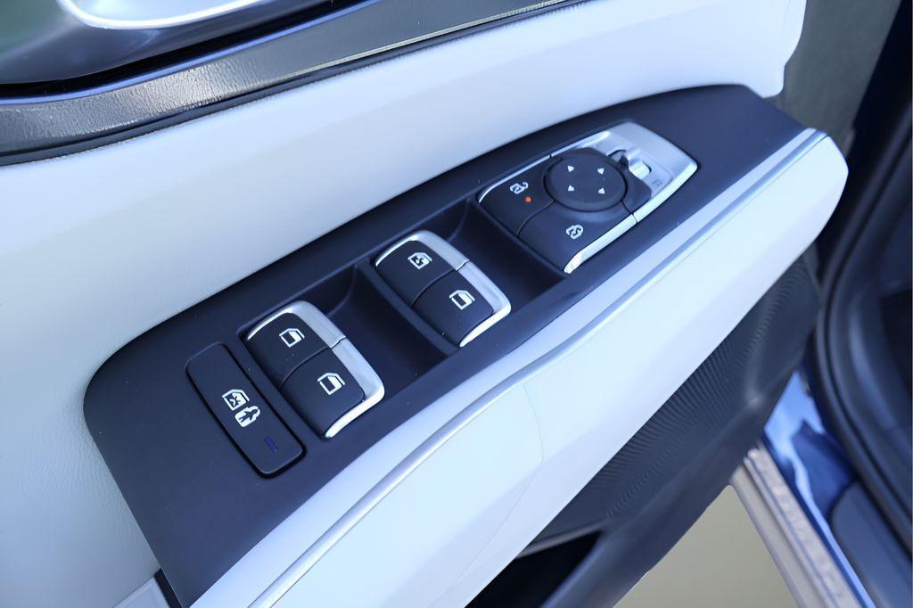 used 2026 Kia Sorento car, priced at $32,691