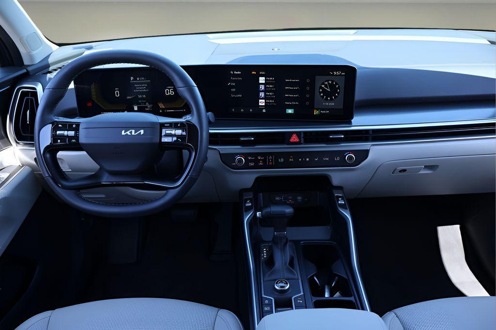 used 2026 Kia Sorento car, priced at $32,691