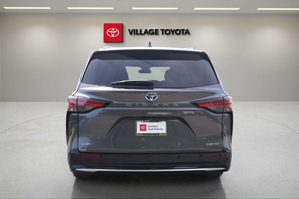 used 2025 Toyota Sienna car, priced at $50,692