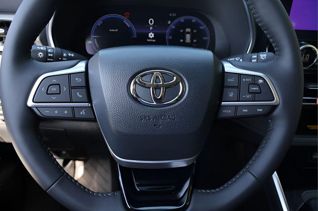 new 2026 Toyota Highlander Hybrid car, priced at $57,442