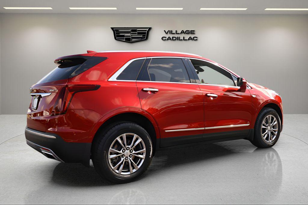 used 2023 Cadillac XT5 car, priced at $32,991