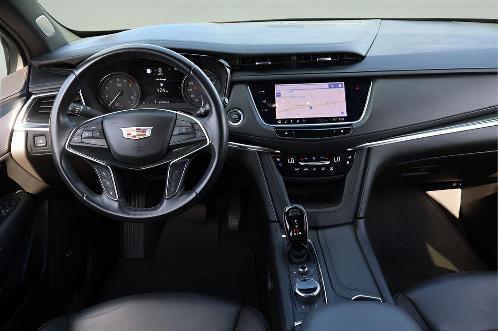 used 2023 Cadillac XT5 car, priced at $32,991