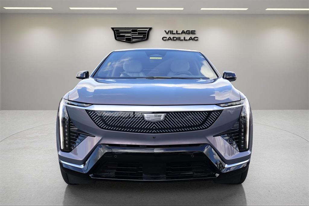 new 2025 Cadillac OPTIQ car, priced at $60,394