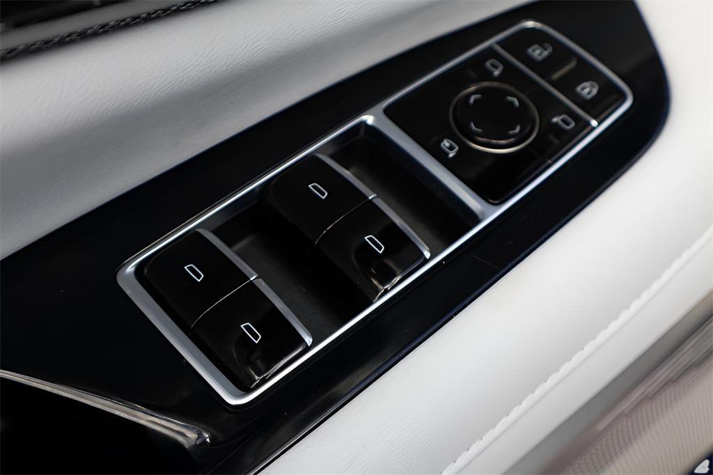 new 2025 Cadillac OPTIQ car, priced at $60,394