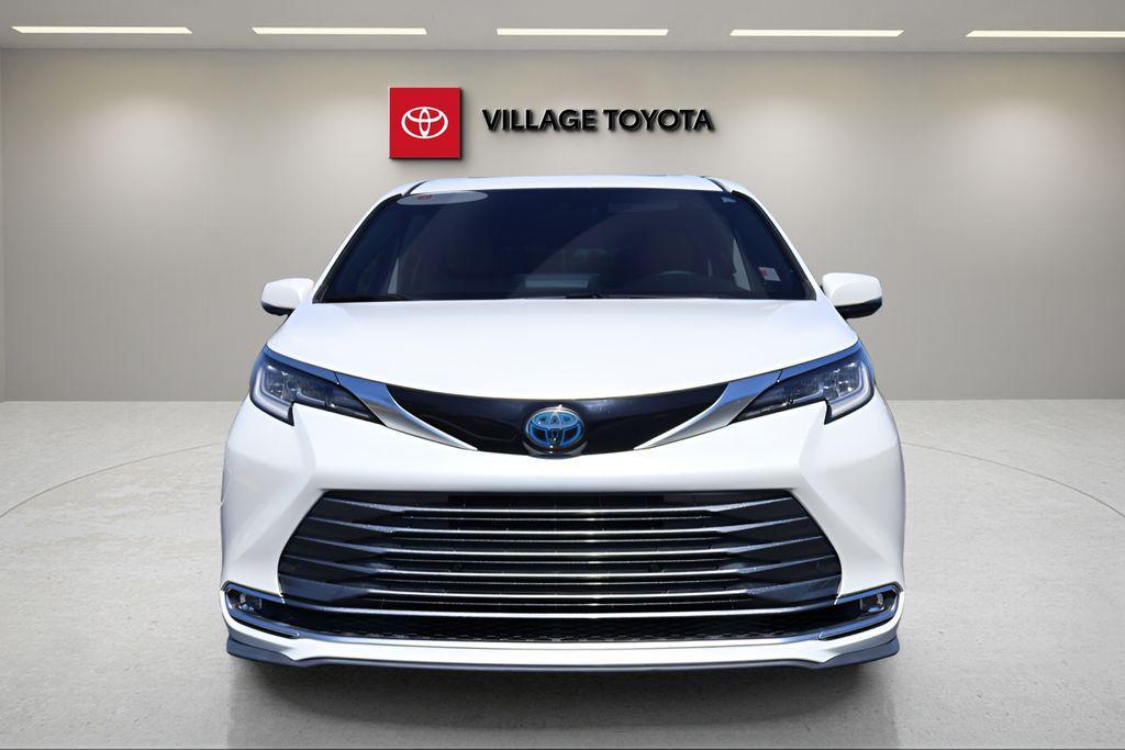 used 2021 Toyota Sienna car, priced at $42,391