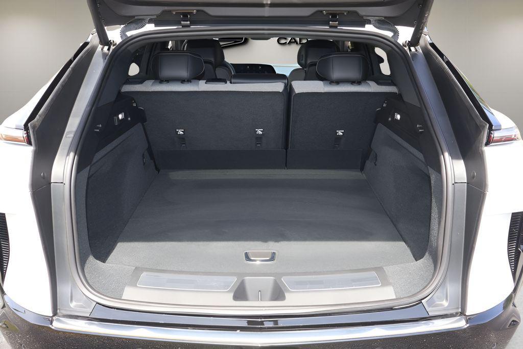 used 2024 Cadillac LYRIQ car, priced at $37,991