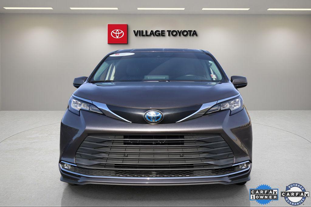 used 2023 Toyota Sienna car, priced at $36,991