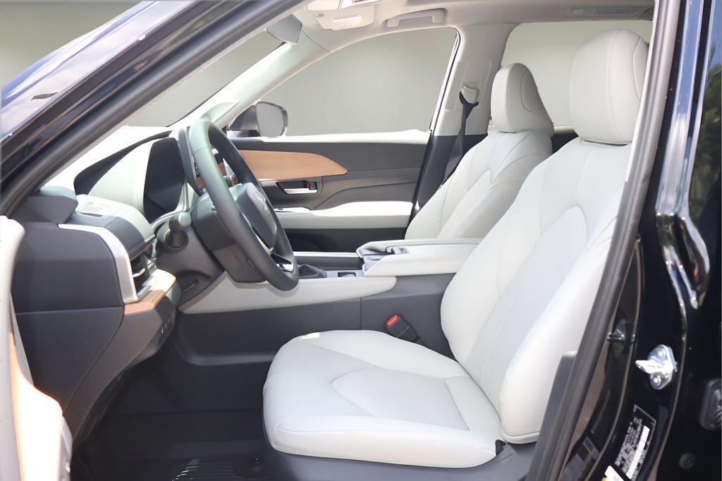 new 2026 Toyota Grand Highlander Hybrid car, priced at $57,373