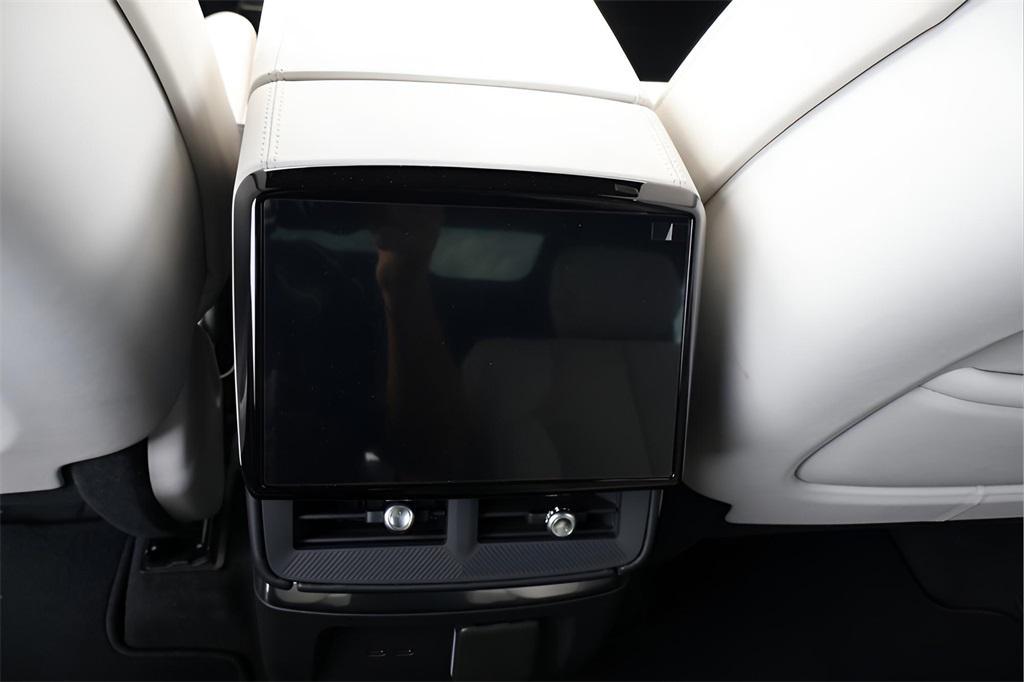 new 2026 Cadillac VISTIQ car, priced at $76,115