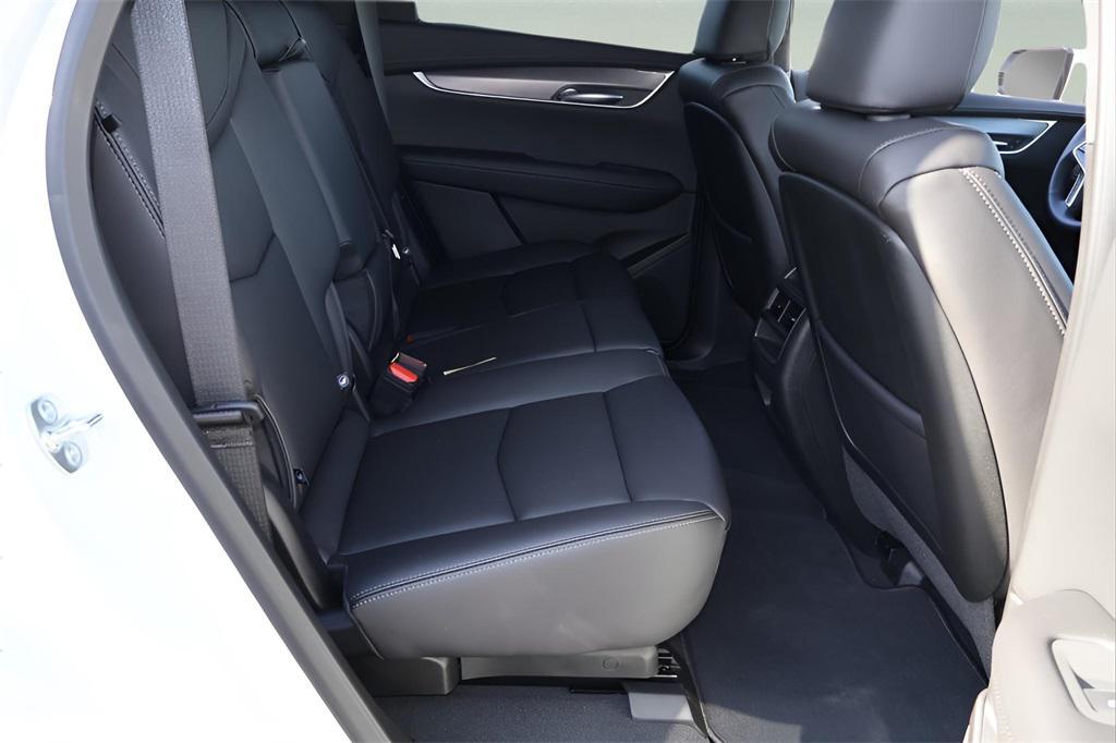 new 2026 Cadillac XT5 car, priced at $47,329