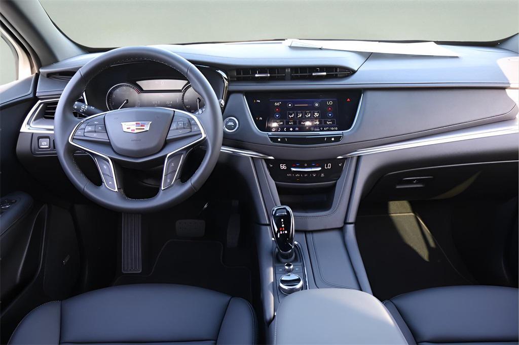 new 2026 Cadillac XT5 car, priced at $47,329