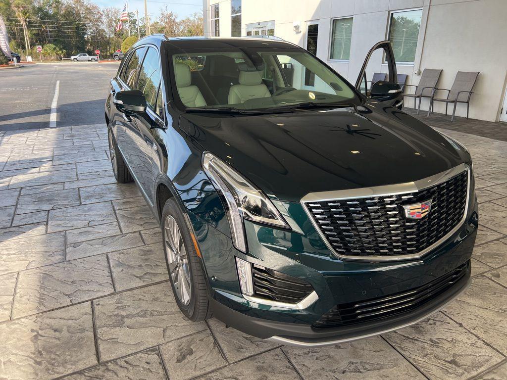 used 2024 Cadillac XT5 car, priced at $40,991